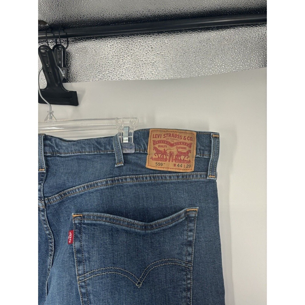 Levi's 559 Relaxed Straight Denim Blue Jeans 44x29 Pants Medium Wash 5‎ Pockets - Picture 3 of 3